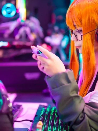 Umeko J cosplay Futaba – Persona 5