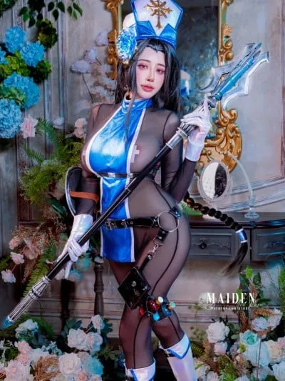 Byoru (ビョル) cosplay Maiden Ice Rose – NIKKE