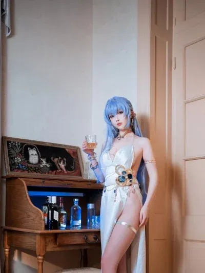 Rioko (凉凉子) cosplay Helen dress - NIKKE