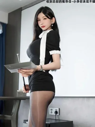 XIUREN – Zhou Yuxi (周于希Sally) – Secretary Girl “103 photos”