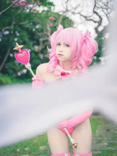 Oni Hitomi - Gushing over Magical Girls - Hanabishi Haruka