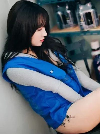 白莉爱吃巧克力 - Guan Xiaoyu