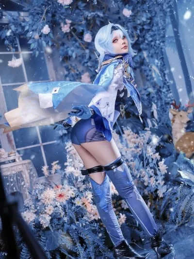 Joyce cosplay Eula – Genshin Impact