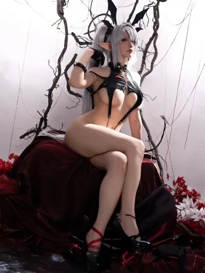 星之迟迟 cosplay Shiromi Iori – Blue Archive